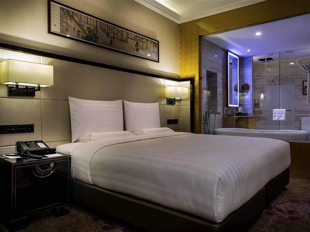 Pullman Qingdao Ziyue Hotel Exterior photo